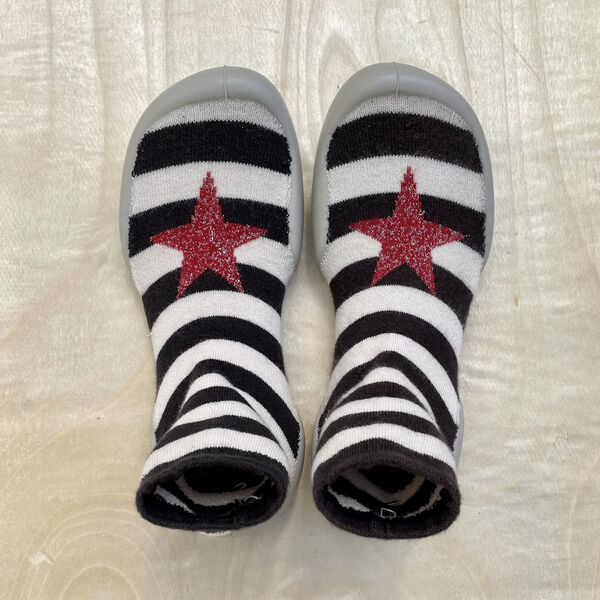 Chaussons Collégien - ETOILE Rouge (photo 1/5)